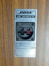 Load image into Gallery viewer, Bose 501 Series IV Direct/Reflecting Speakers
