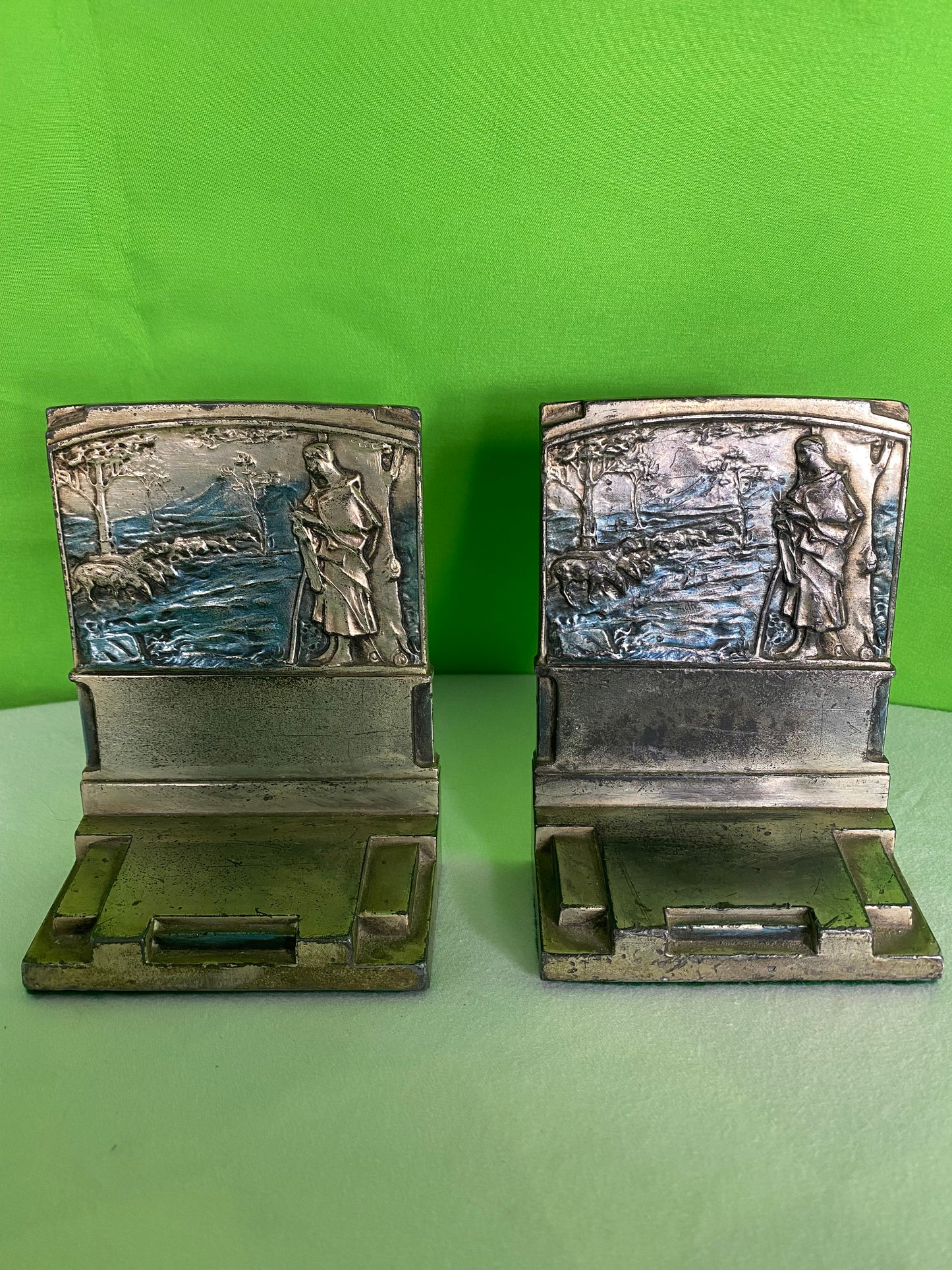 "The Shepherdess" Vintage Bookends Pompeian Bronze Co 1925