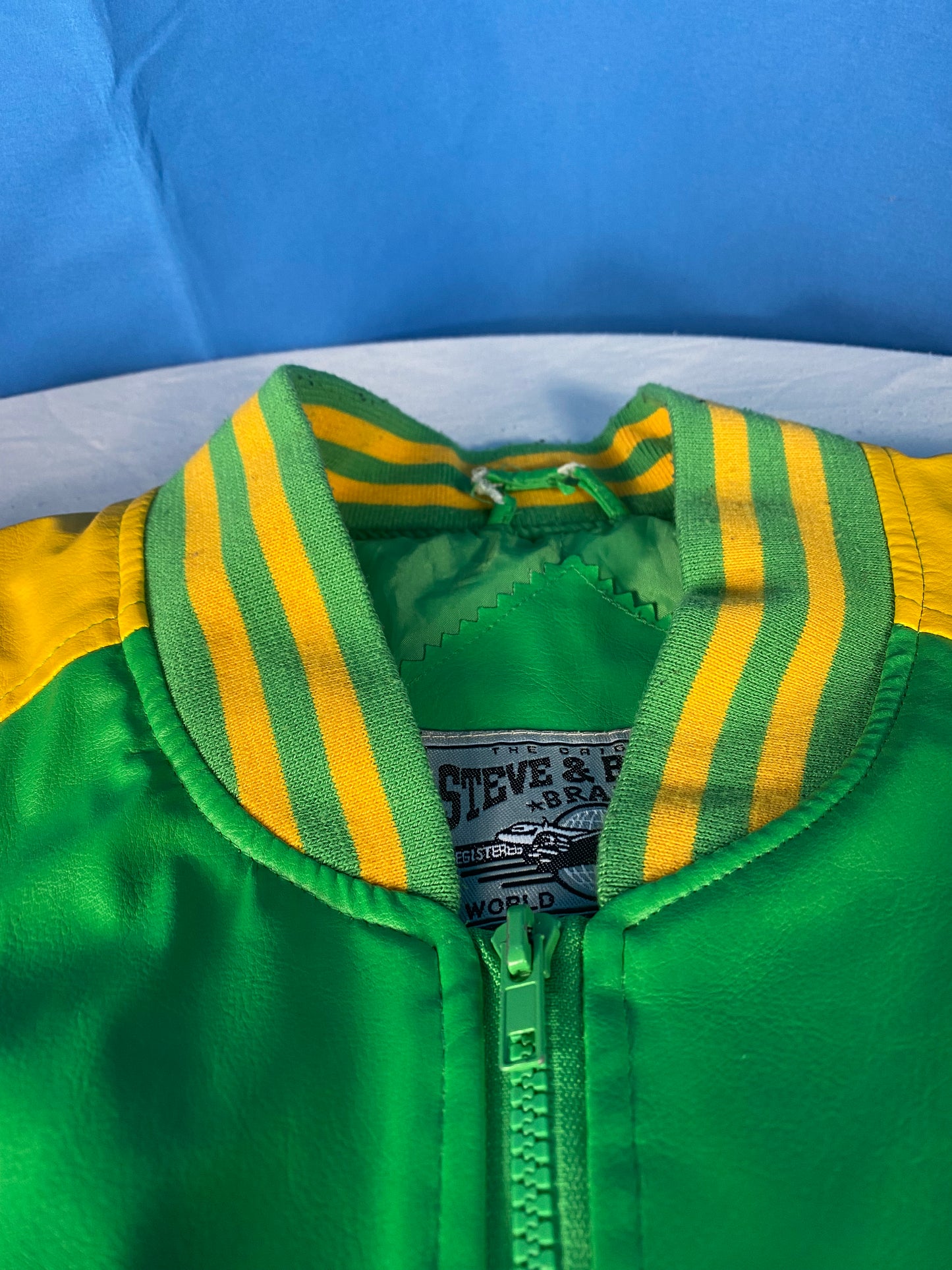 Steve and Barrys Africa Varsity Jacket Size XL Green Yellow Rare Vintage Clean