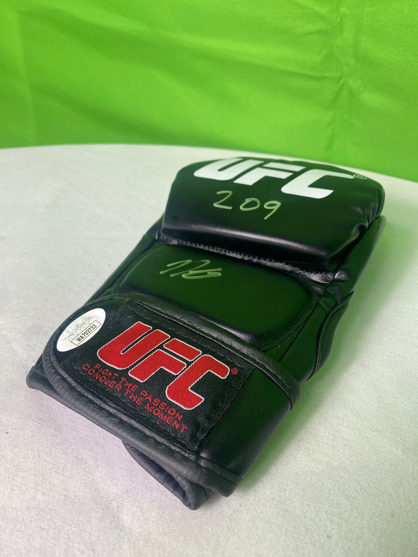 Nick Diaz Signed Autographed UFC Glove JSA COA MMA "209"