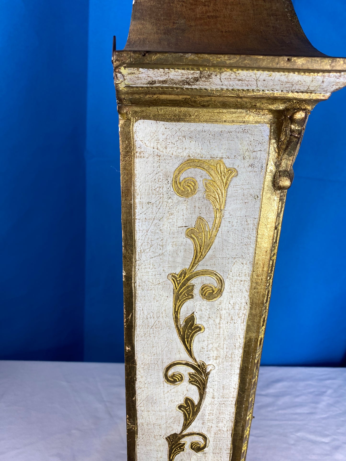 Vintage Gold Gilded Florentine Wood Wall Shelf / Curio Cabinet from Italy