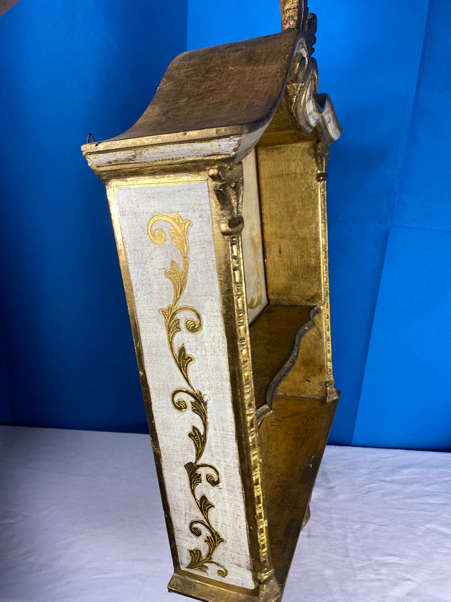 Vintage Gold Gilded Florentine Wood Wall Shelf / Curio Cabinet from Italy